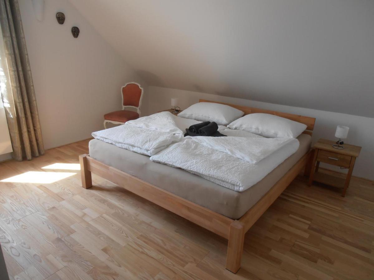 Ferienwohnung Am Kirchberg 조이스 외부 사진